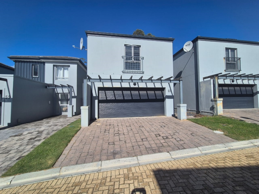 To Let 3 Bedroom Property for Rent in Langeberg Heights Western Cape